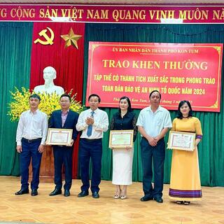 <a href="/tin-tuc-su-kien/hoat-dong-lanh-dao" title="Hoạt động lãnh đạo" rel="dofollow">Hoạt động lãnh đạo</a>