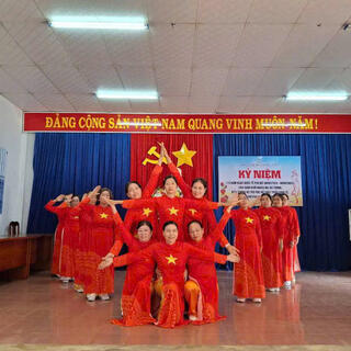<a href="/tin-tuc-su-kien/thong-tin-kinh-te-chinh-tri-xa-hoi" title="Thông tin Kinh Tế - Chính Trị - Văn hóa - Xã Hội" rel="dofollow">Kinh tế - Chính trị - Xã Hội</a>